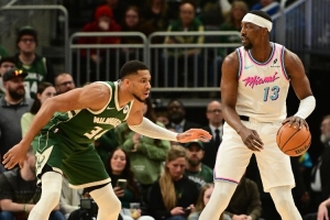 NBA公牛vs爵士_NBA公牛vs爵士免费高清直播_NBA公牛vs爵士在线观看入口